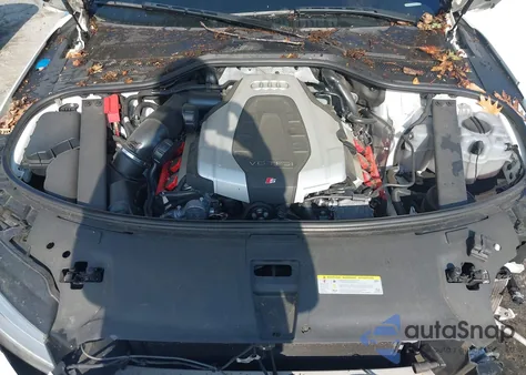 2015 Audi A8 3.0T из США, поврежденный, VIN WAUJGAFD7FN010923